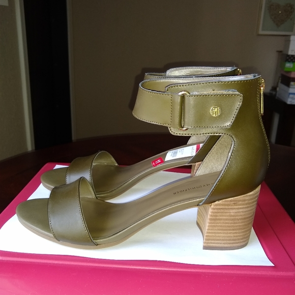 Tommy Hilfiger CHARLOT green leather stacked heel - Picture 1 of 7